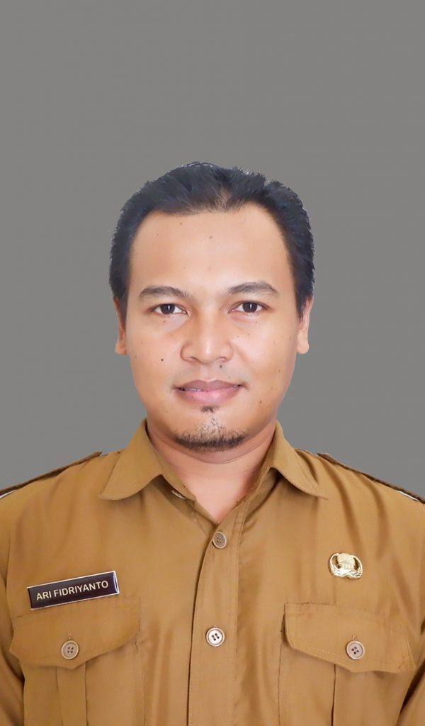 Ari Fidriyanto, S.Pd, Si