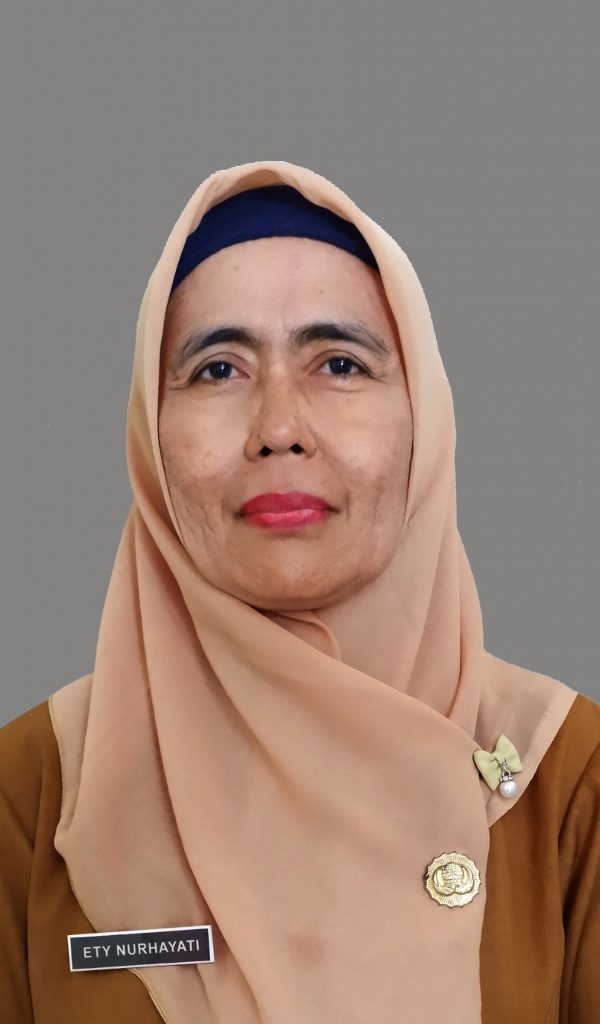 Dra. Ety Nurhayati