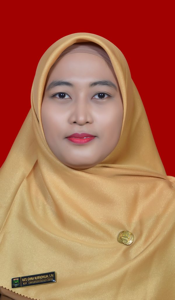 Rt. Ghina Nurfadhilah, S.Pd